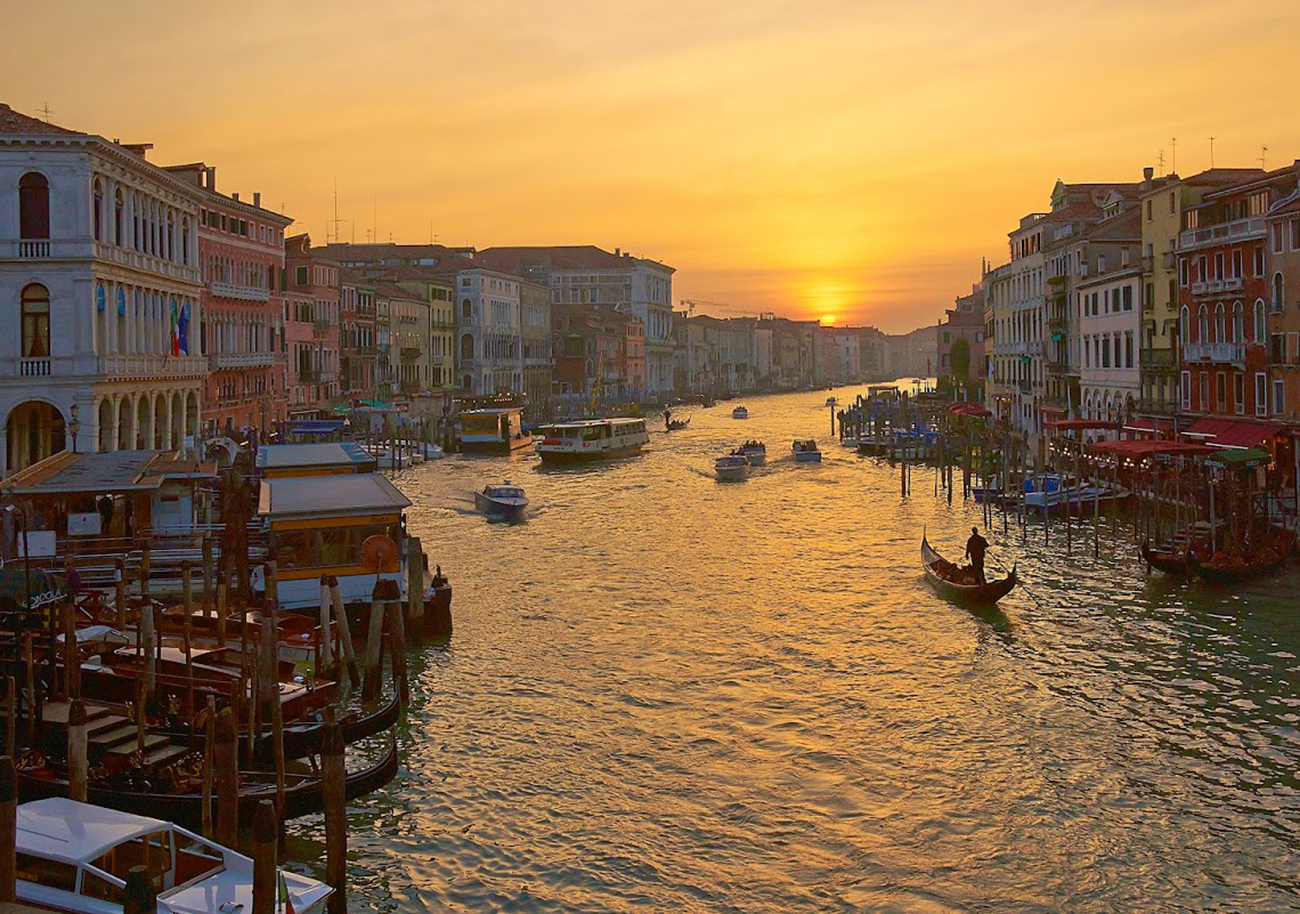 Navegando los Canales de Venecia como un Verdadero Veneziano