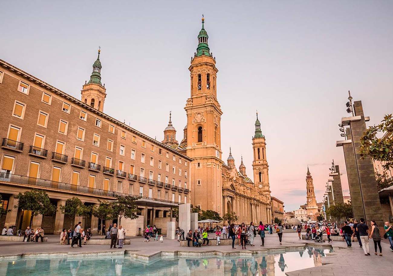 Tour Histórico de Zaragoza: Descubre el Pasado de la Ciudad